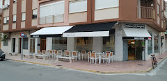 bar blanc i negre