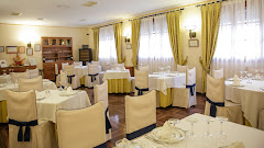 Lar Galego - Hostal Restaurante
