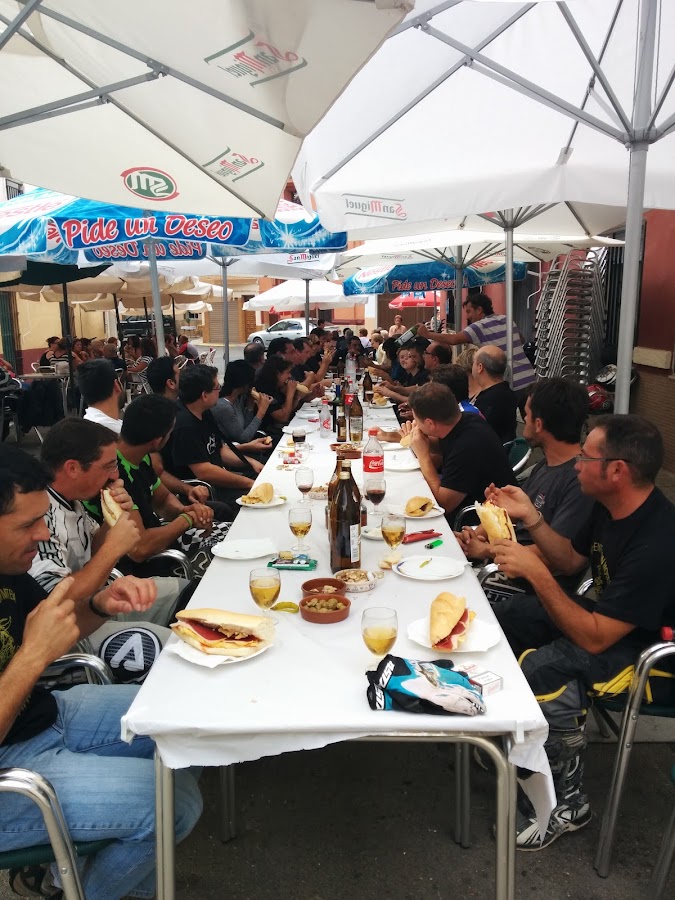 Bar Machín