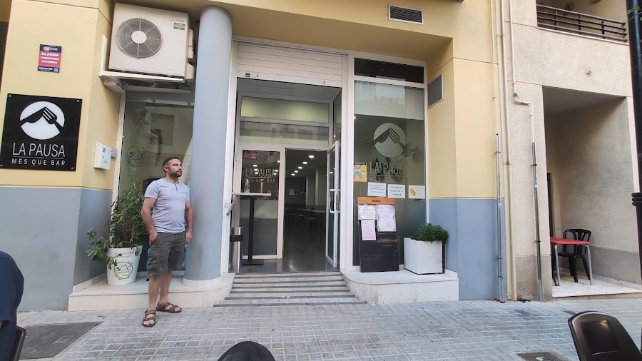 La Pausa